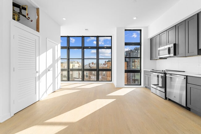 Building Photo - 1417 Belmont St NW
