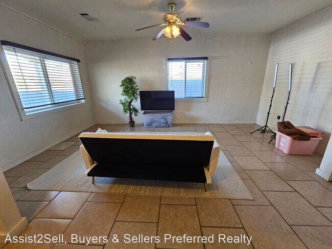 Building Photo - 4 br, 2 bath House - 205 Maryland Ave