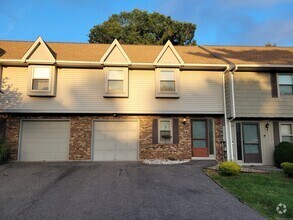 Building Photo - 62 Butternut Ln