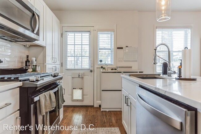 Foto del edificio - 3 br, 2 bath House - 120 Darrington St SW