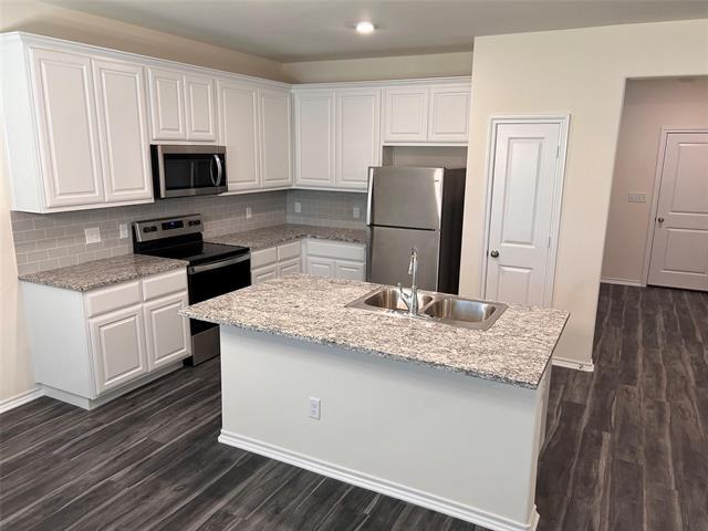 Foto del edificio - 716 E 5th St