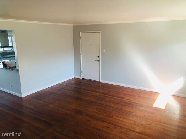 Building Photo - 2 br, 1 bath Condo - 1615 Marina Ct H Unit H