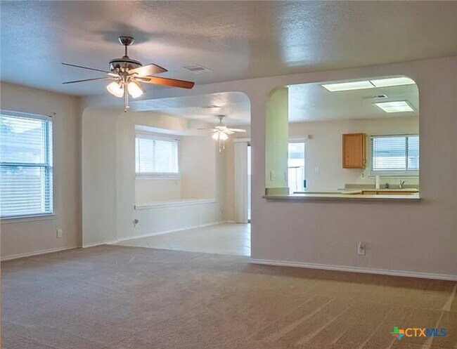 Foto del edificio - 859 Spyglass Dr