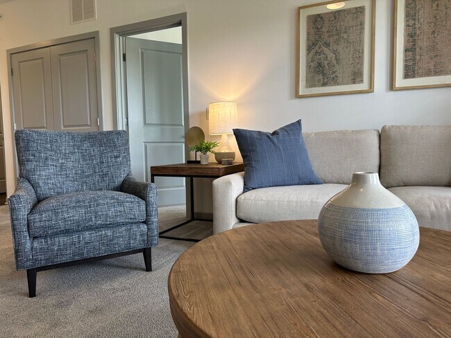 Foto del edificio - 5111 Aldersgate Dr