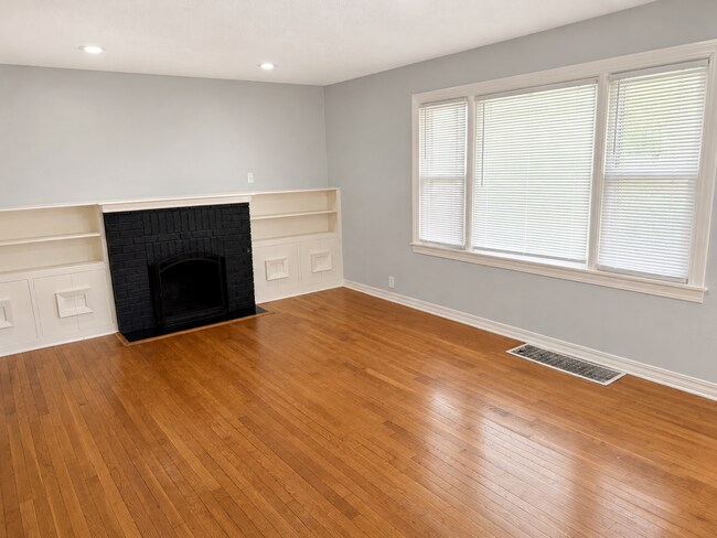 Foto del edificio - 11807 W 55th St