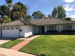 Building Photo - 2600 Basswood St