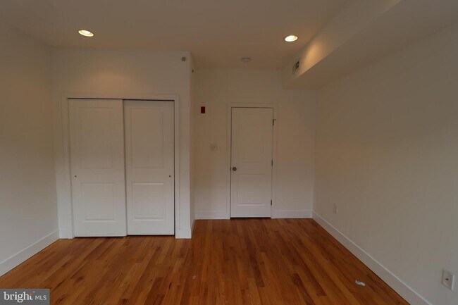 Foto del edificio - 1211 N Franklin St