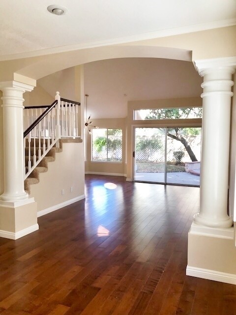 Foto del edificio - 1727 Blossom Ct