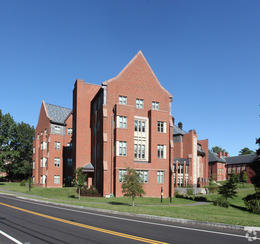 Foto del edificio - NEW RESIDENCE HALL AT MHC