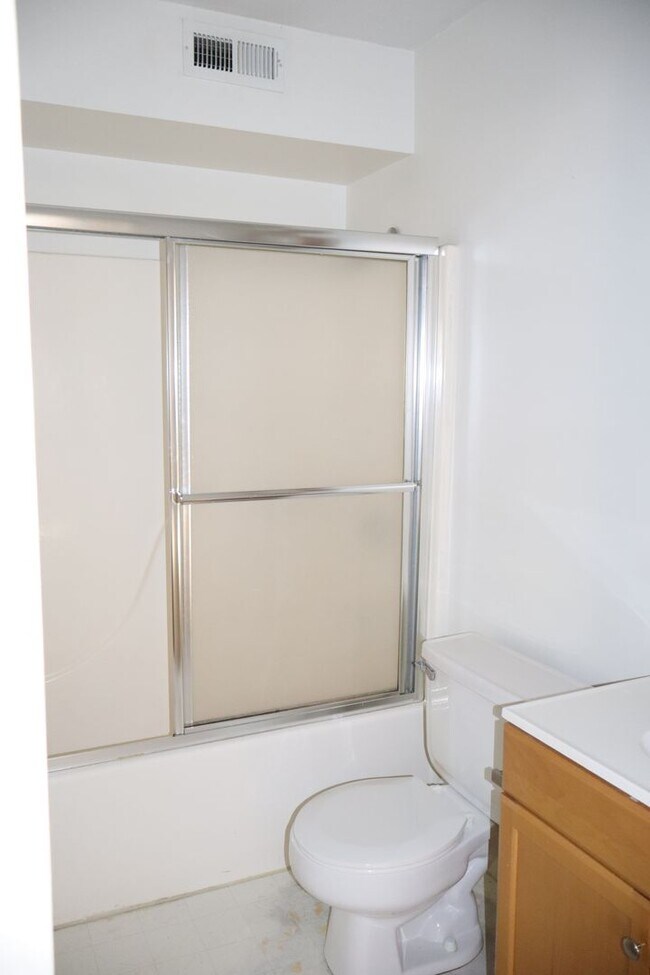 Foto del edificio - 506 Columbia Dr