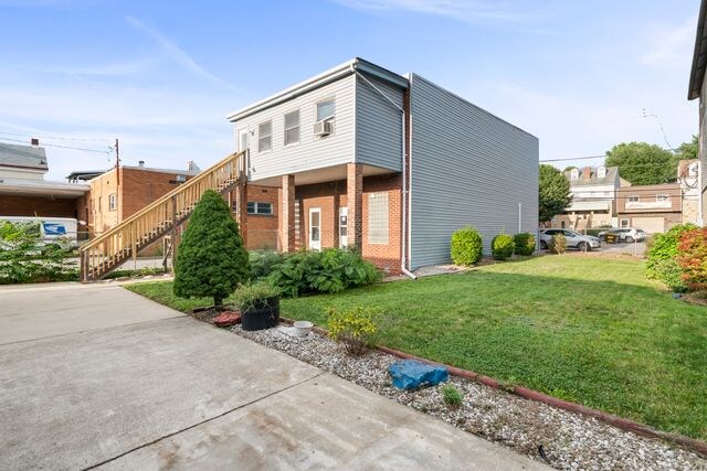 Foto del edificio - 734 Monongahela Ave