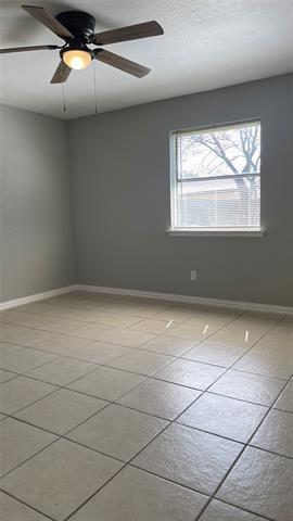 Foto del edificio - 713 Fair Meadows Dr