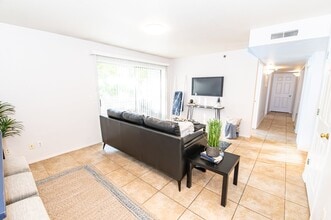 Building Photo - 543 S 900 E