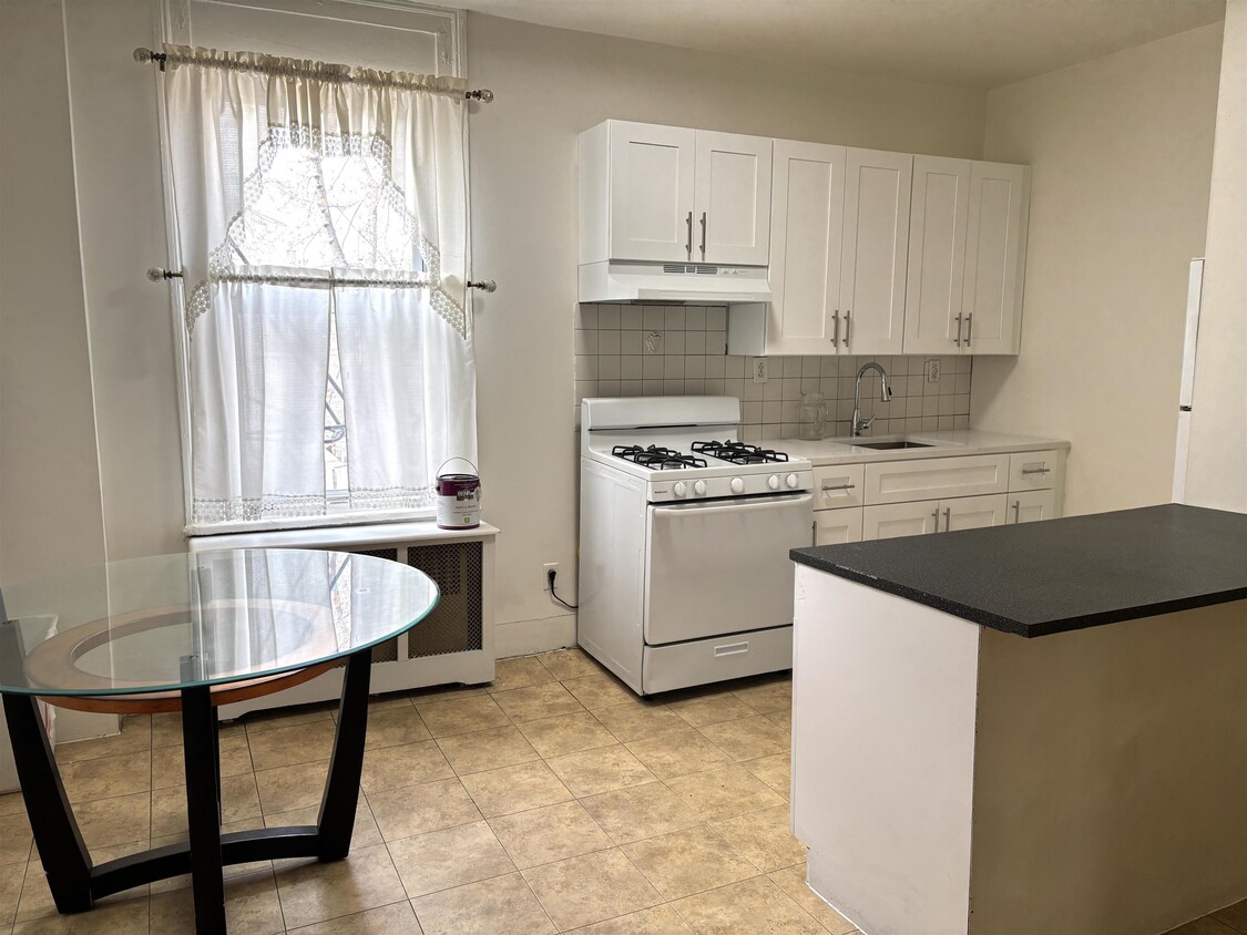 Foto principal - 589 Palisade Ave