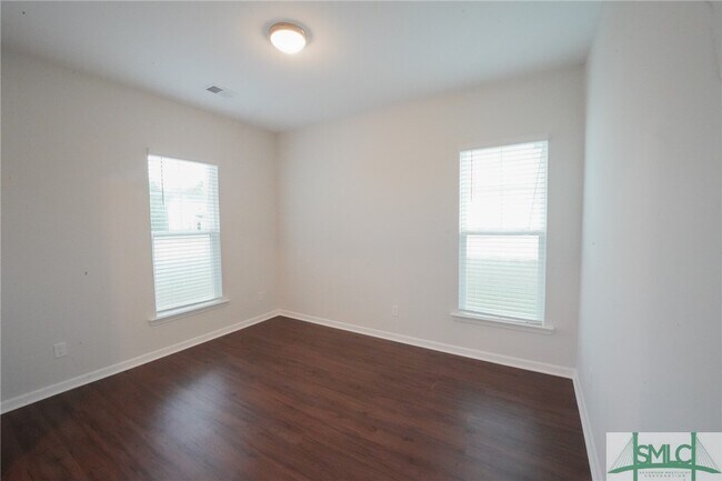 Foto del edificio - 14 Cantata Cir