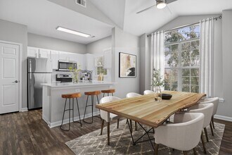 Building Photo - Isabella Apartment Homes