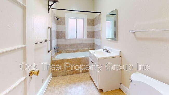 Foto del edificio - 3524 Foothill Blvd