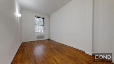 Building Photo - 228 E 89th St