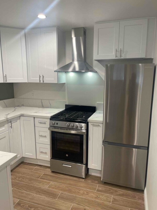 Building Photo - 12033 Youngdale Ave