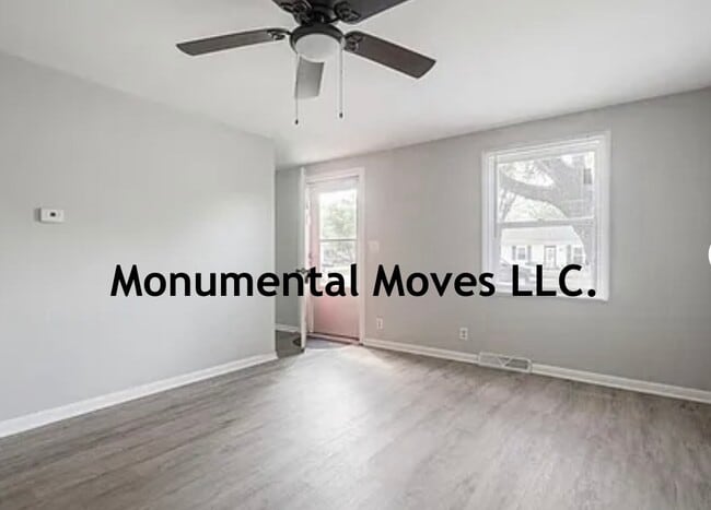 Building Photo - 1808 Woodbine Dr