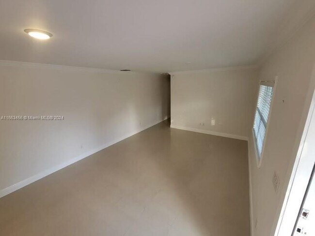 Building Photo - 9241 Nautilus Dr