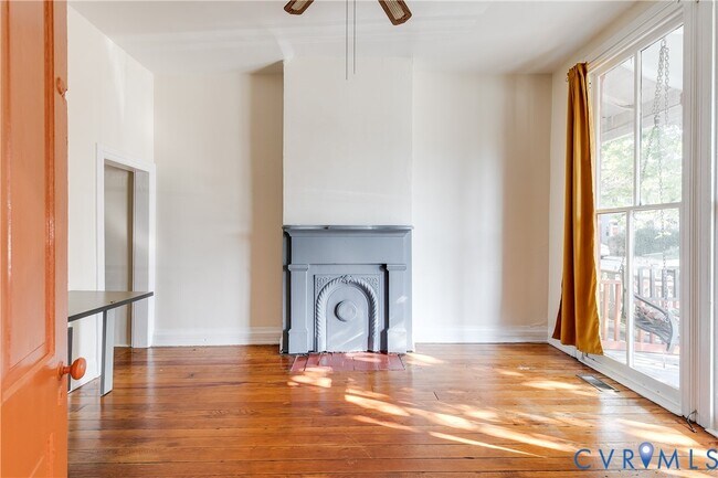 Foto del edificio - 430 S Pine St