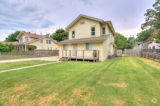 Building Photo - 440 Elm Ave