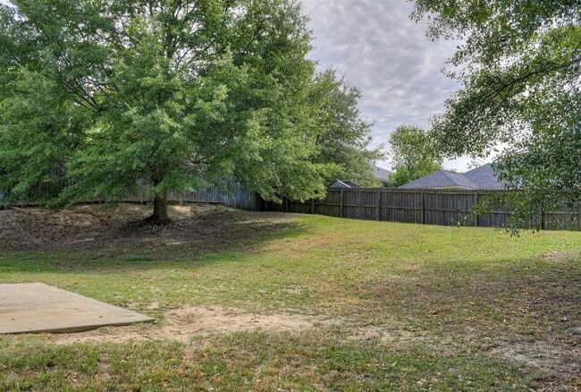 Building Photo - 911 Cannock St