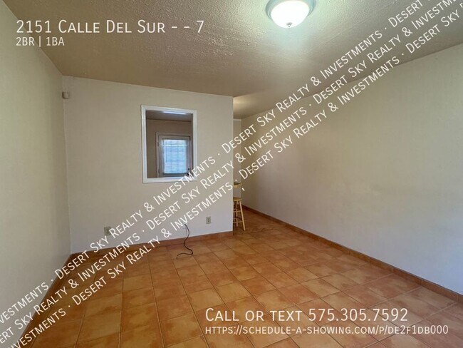 Building Photo - 2 Bedroom 1 Bath Apartment