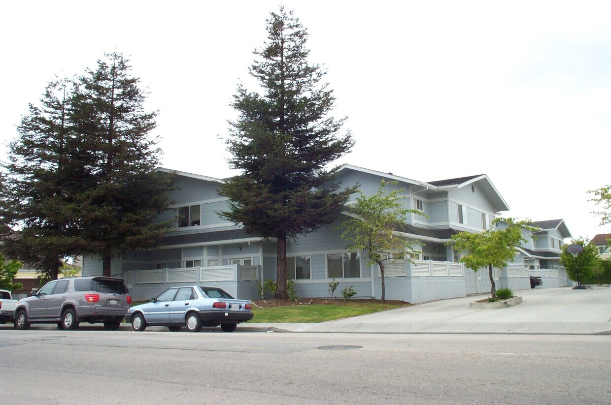 1385 38th Ave, Santa Cruz, CA 95062 Townhome Rentals in Santa Cruz CA