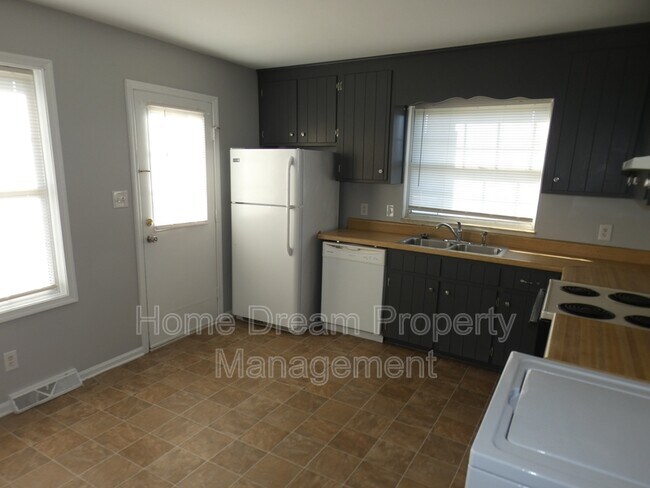 Foto del edificio - 1823 Meadow Dr