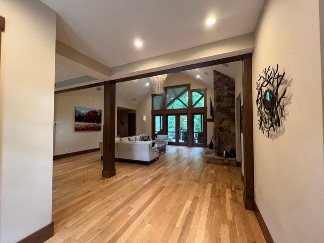 Foto del edificio - 139 Ball Gap Rd