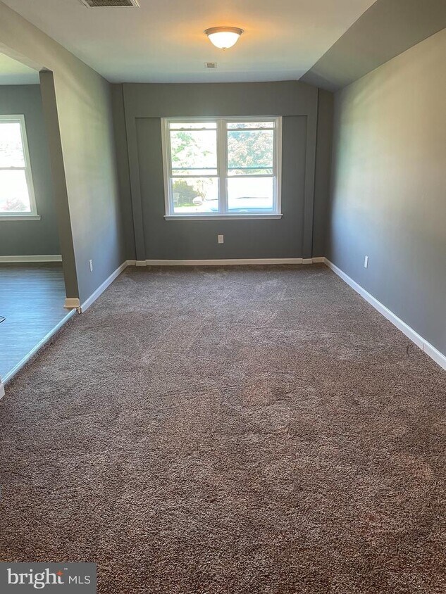 10 Circle Rd, Levittown, PA 19057 House Rental in Levittown, PA