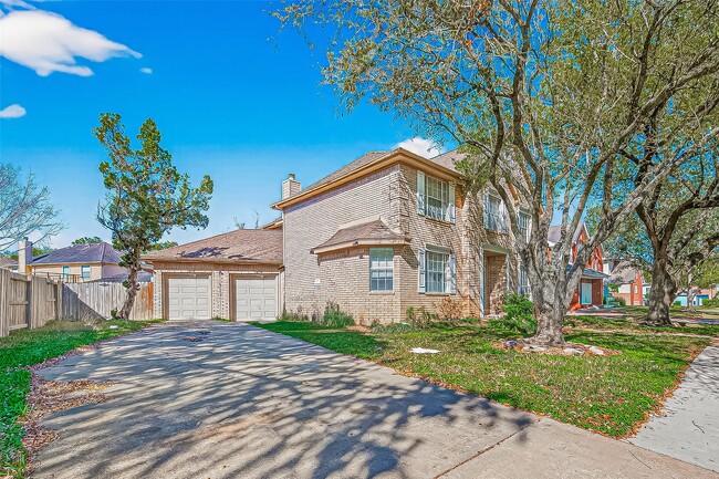 Foto del edificio - 16410 Fondren Grove Dr