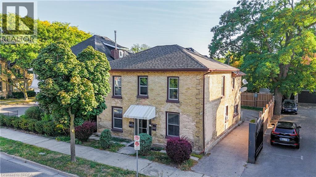 Photo principale - 113 Brant Ave