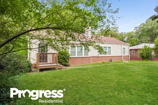 Building Photo - 1461 Centra Villa Dr SW