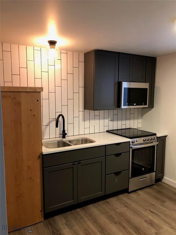 Building Photo - 215 S 19th Ave