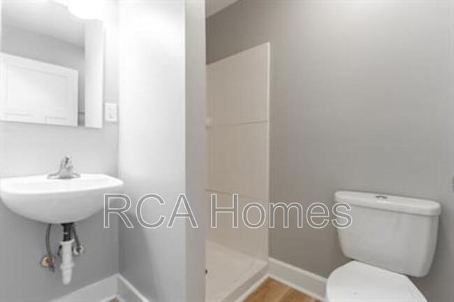 Foto del edificio - 1425 N Olney St