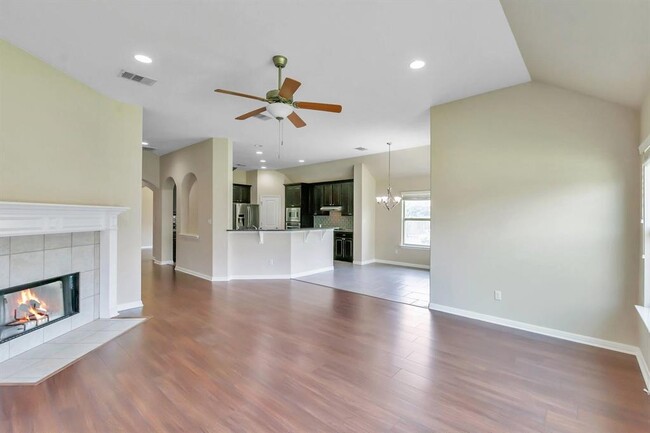 Building Photo - 101 Dasher Drive