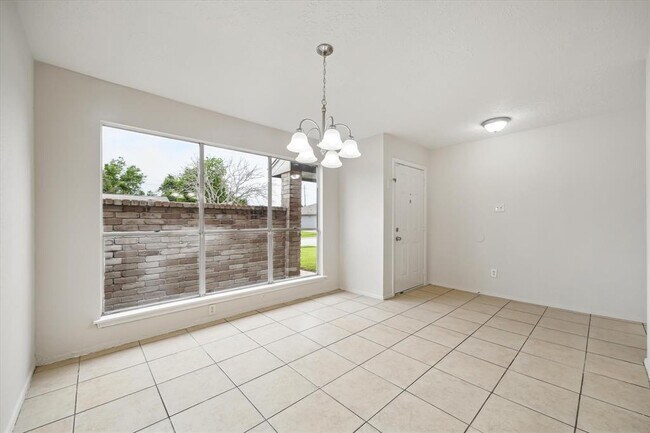 Building Photo - 8434 Bird Run Dr