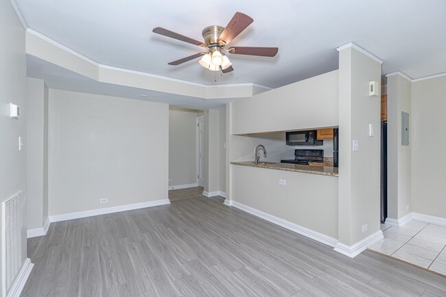 Building Photo - Beautiful 1 Bed 1 Bath near Moses Cone and...