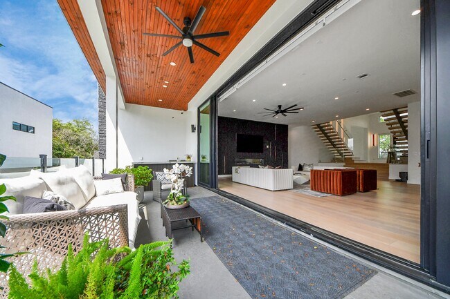 Foto del edificio - 5327 S Braeswood Blvd