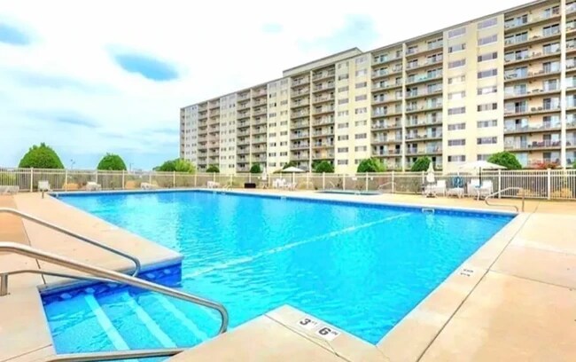 Foto del edificio - 200 Cove Way