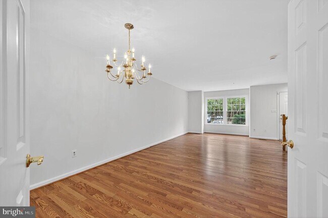 Foto del edificio - 8404 Burchap Dr