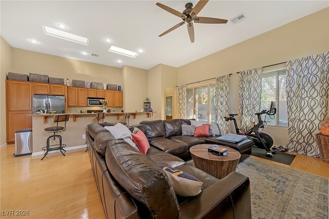 Foto del edificio - 117 Emerald Dunes Cir