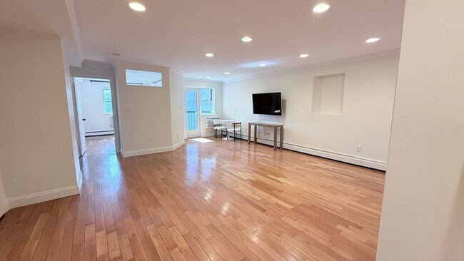 Foto del edificio - 83-71 116th St