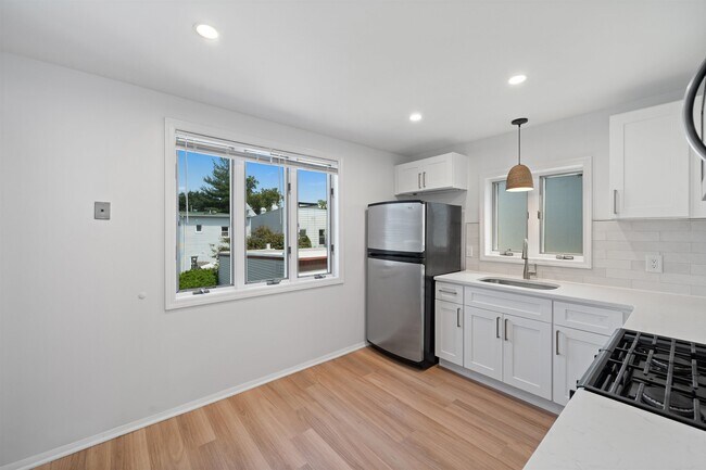 Foto del edificio - 121 W 12th St