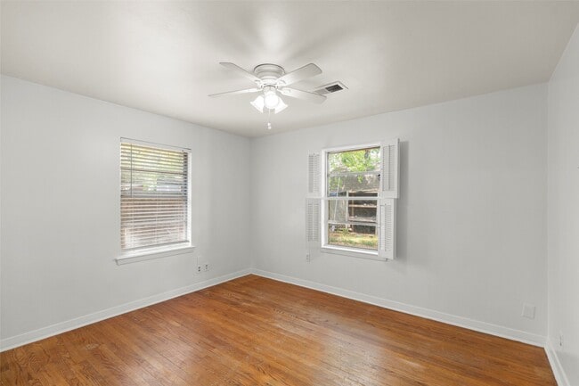 Building Photo - 2015 Wycliffe Dr