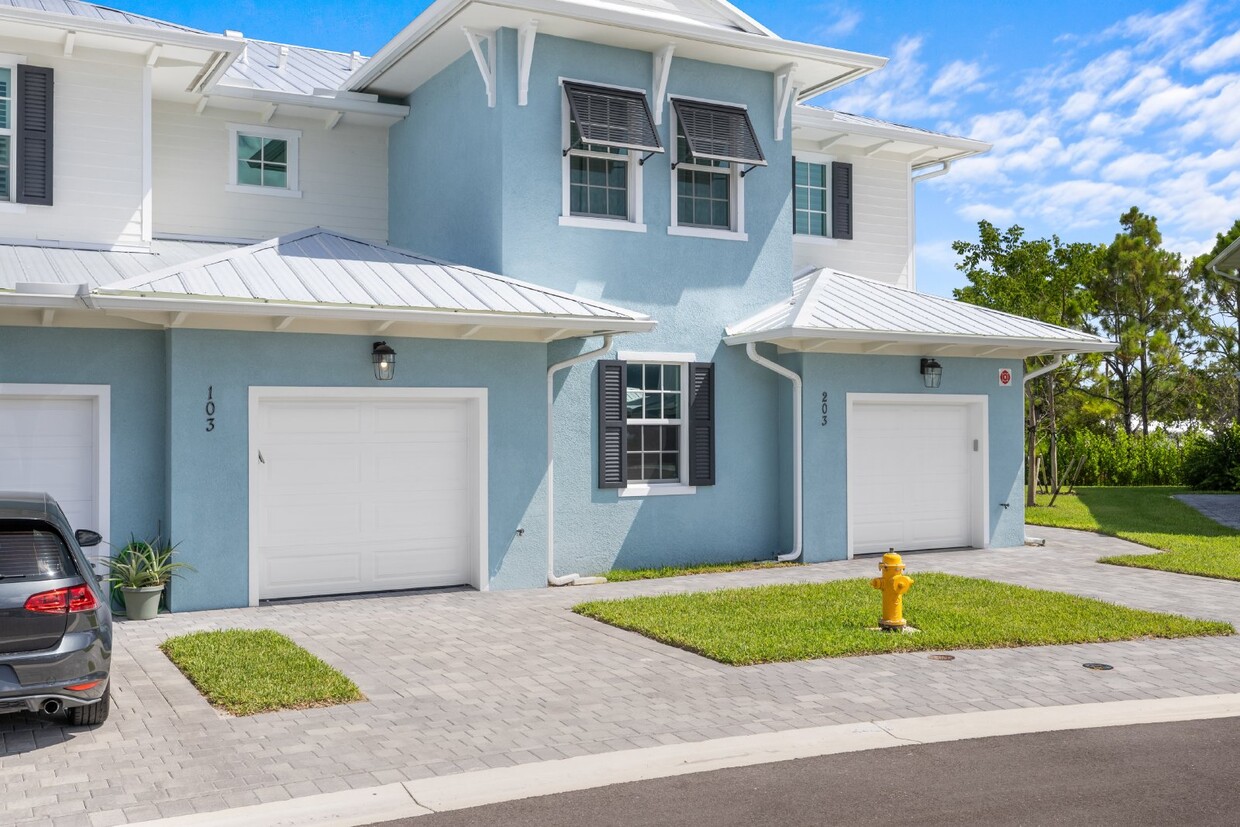 Primary Photo - Brand new condo in Villa Mar- Bonita Beach