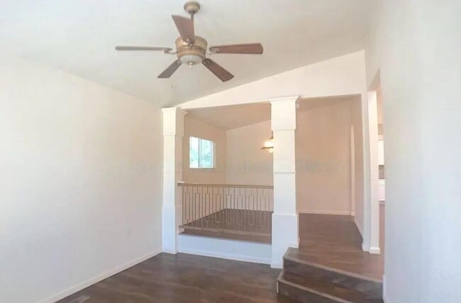 Foto del edificio - 10712 Woodland Ave NE